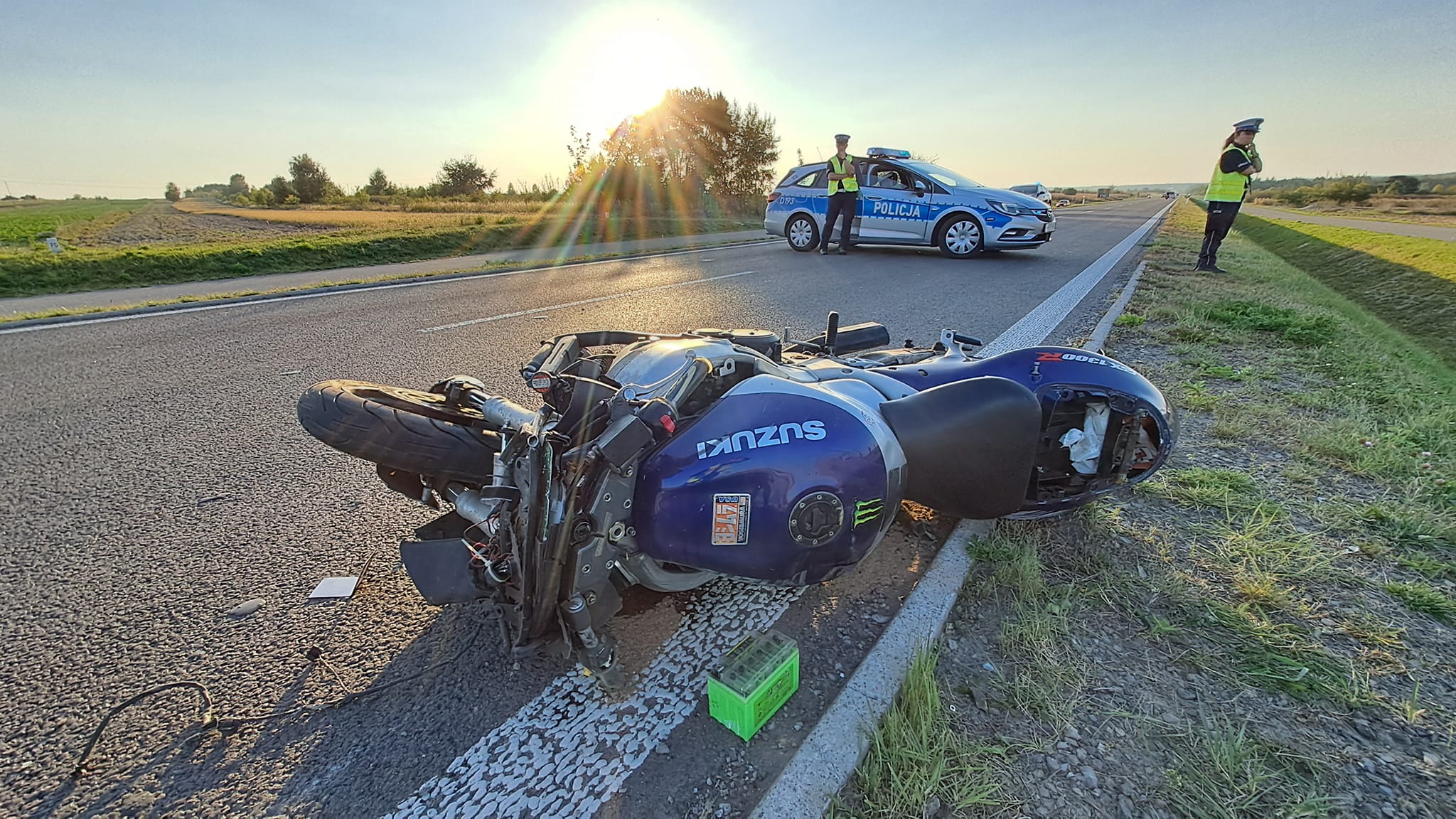 Koszmarny wypadek motocyklisty Łoś wybiegł na drogę 38 letni kierowca